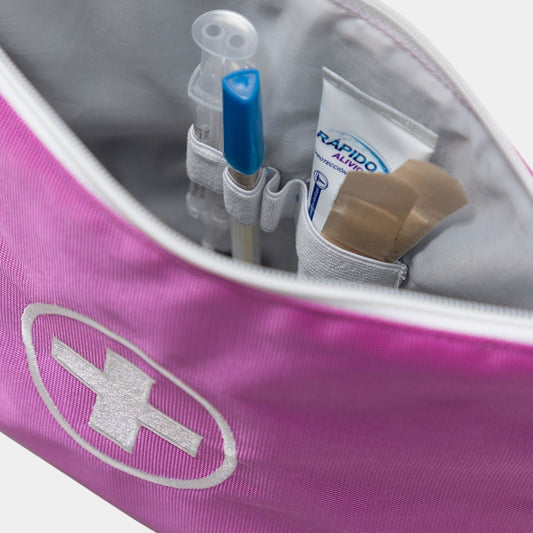 Botiquín, en color Rosado, para guardar y transportar fácilmente las medicinas de toda tu familia a donde vayas.