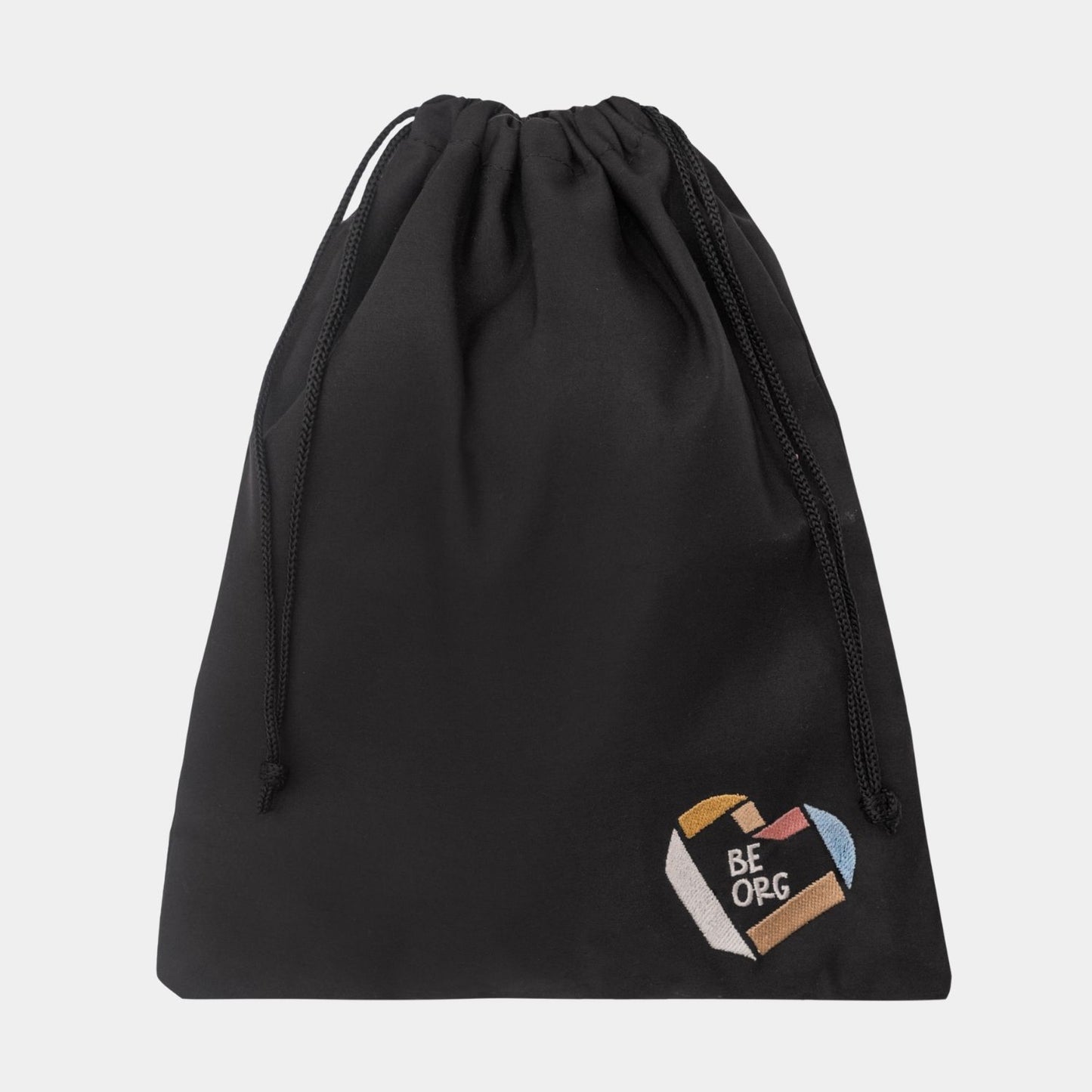 Bolsa Zapatera en color Negro. Bolso de tela suave y resistente que protege tus zapatos dentro de la maleta y los separa de tu ropa manteniendola limpia y tu maleta ordenada.