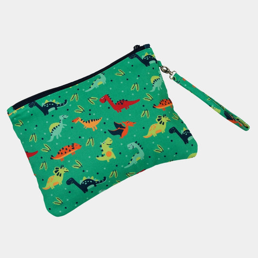 Neceser Básico en print Dinosaurios. Transporta todos los accesorios personales o de higiene de tu hijo/a de manera ordenada con un estilo lindo.