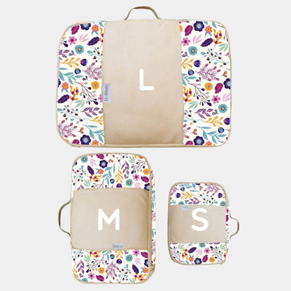 Transporta o guarda la ropa perfectamente doblada y ordenada en la maleta o en tu clóset. Ahorra espacio y tiempo en empacar/desempacar. Organizadores de Ropa en print Flores Beige.